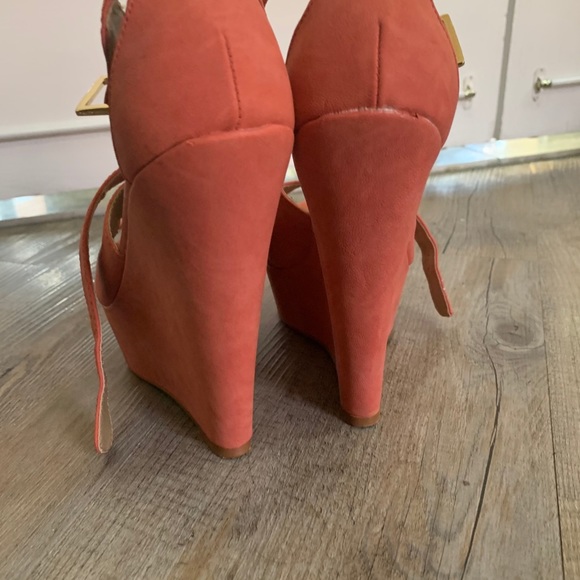 Steve Madden Coral Wedge Heels - Picture 6 of 7